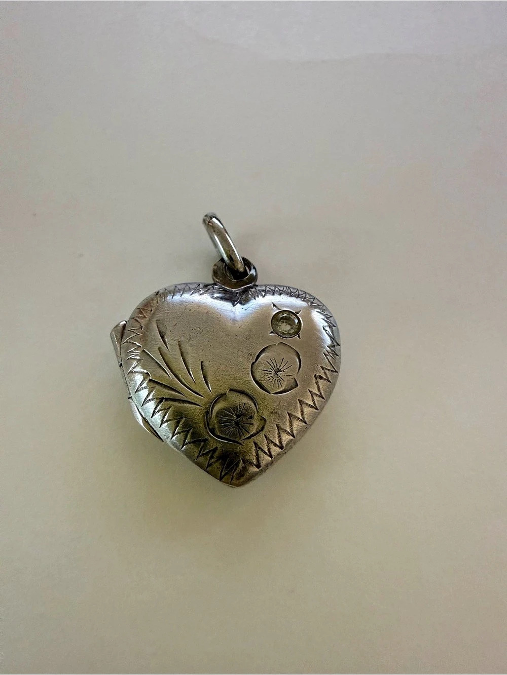 Vintage Engraved Heart Locket in 925 Sterling Silver